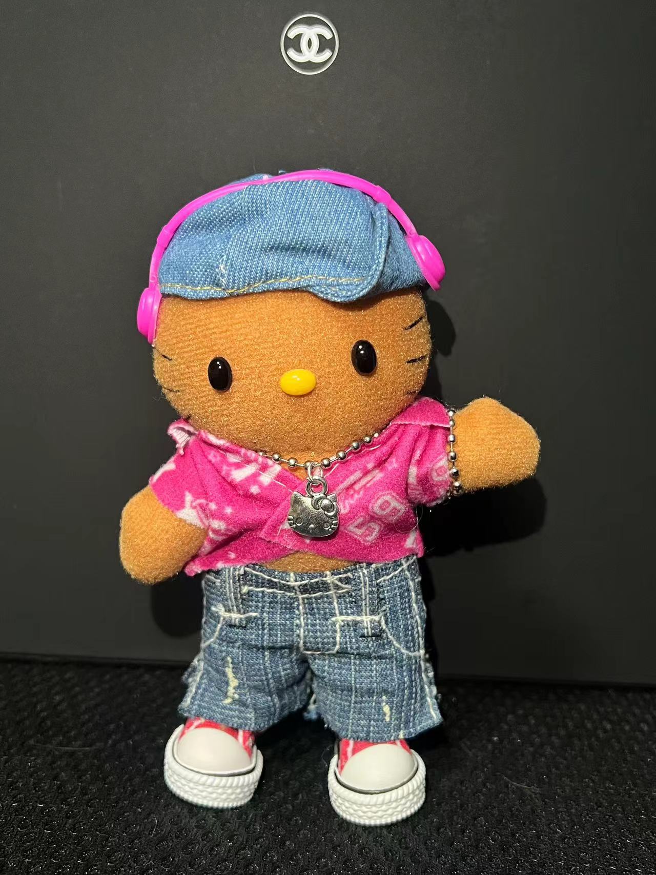 Hip-hop Tanned kitty